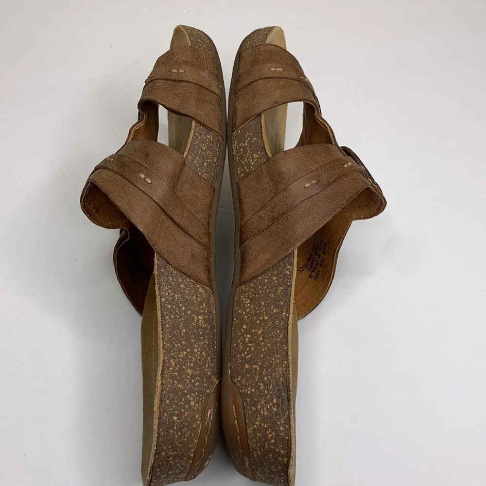 Clarks casual distressed